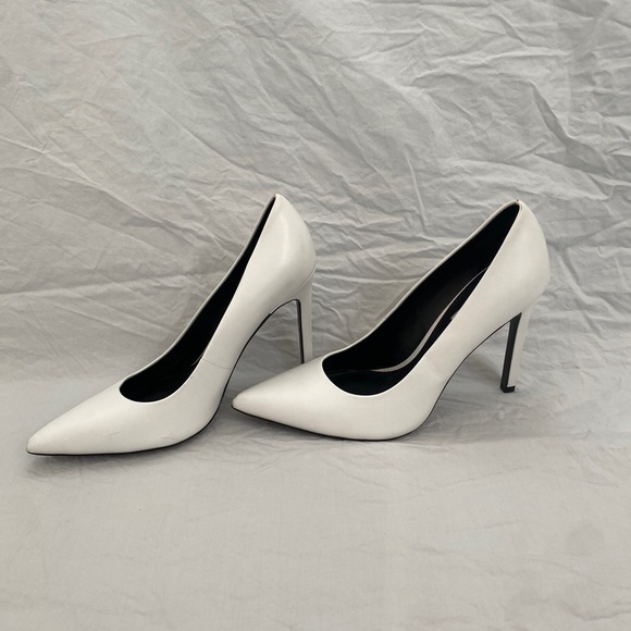 Calvin Klein White Pointed-Toe Heels - Picture 1 of 6
